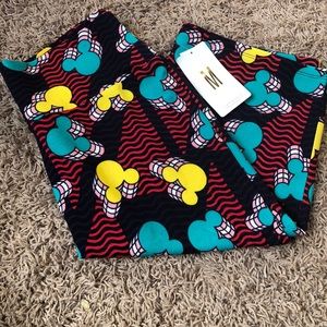 NWT Lularoe Disney Collection Cassie Skirt Size M