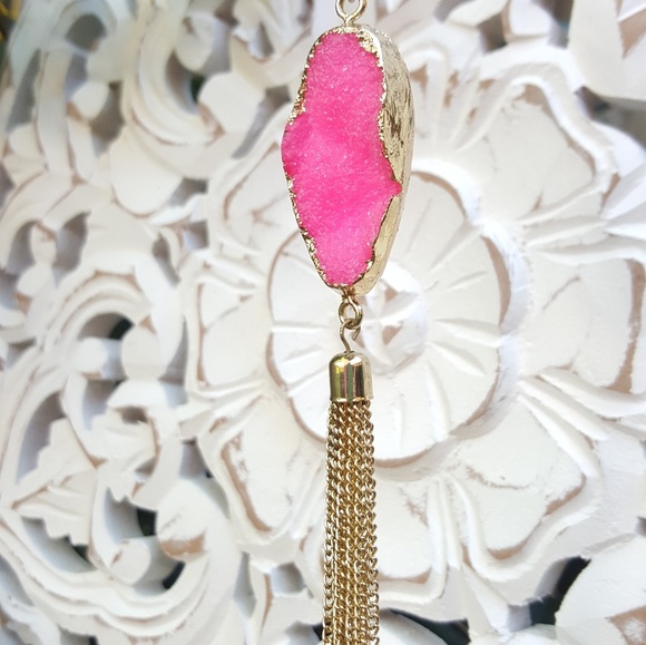 Jewelry - Hot Pink Faux Druzy Necklace