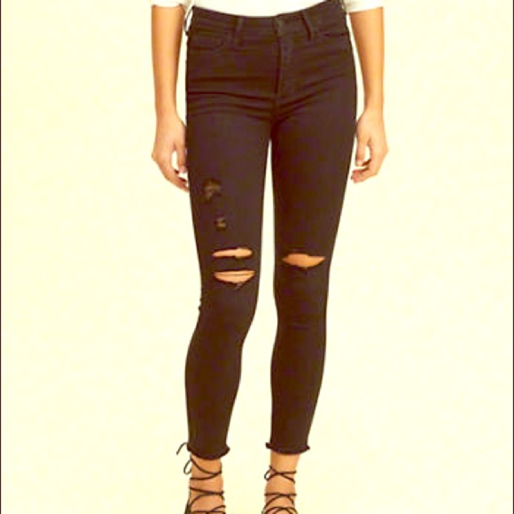 New Hollister Cropped Jeans