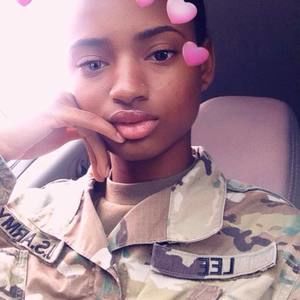 Meet your Posher, Cecelia