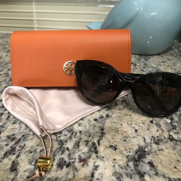 HPππTORY BURCH Cat Eye Tortoise Shell Sunglasses - Picture 3 of 5