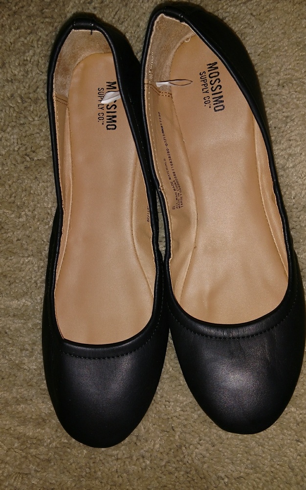 Size 8 new Mossimo flats