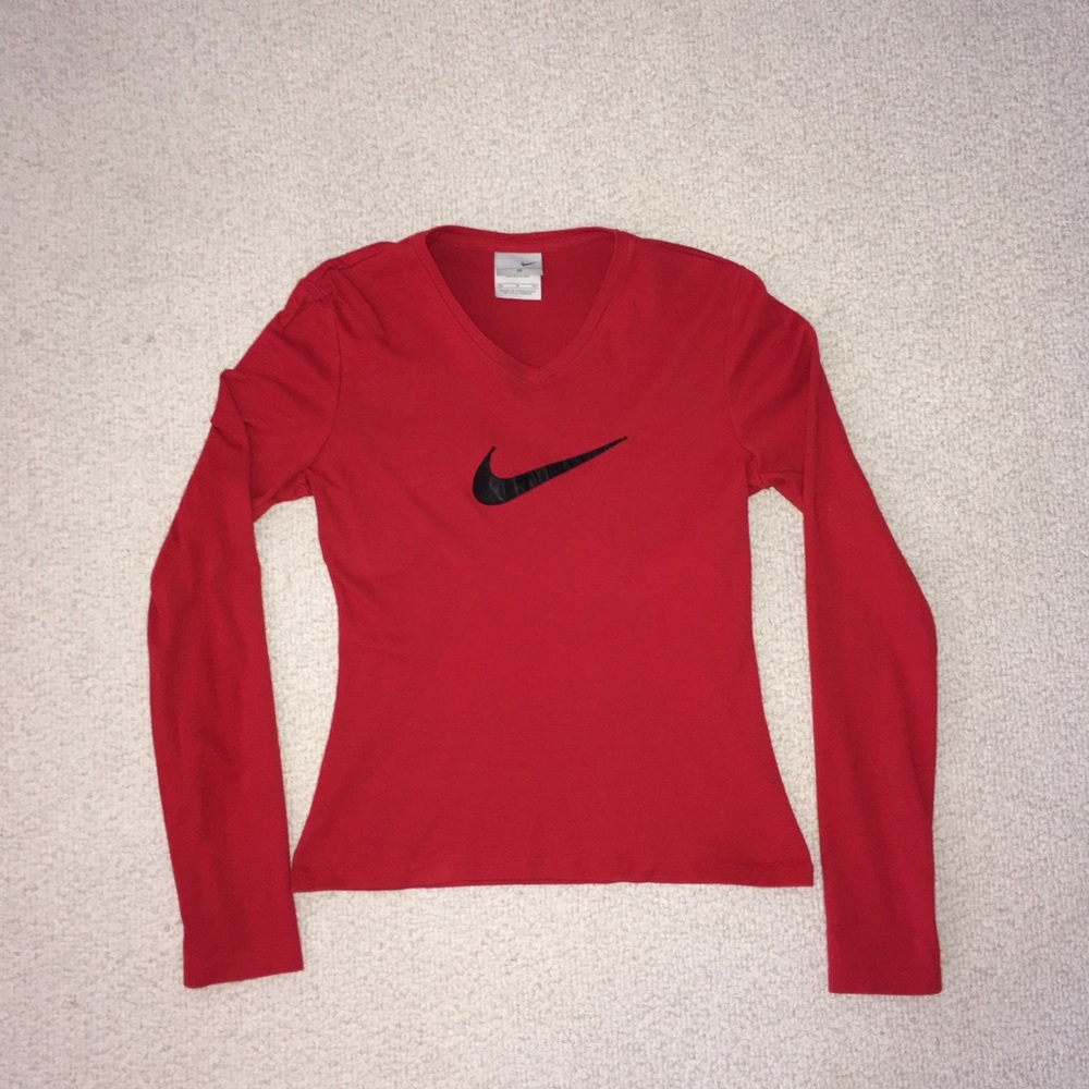 🌻Nike szM red cotton top with black satin Swish🌻