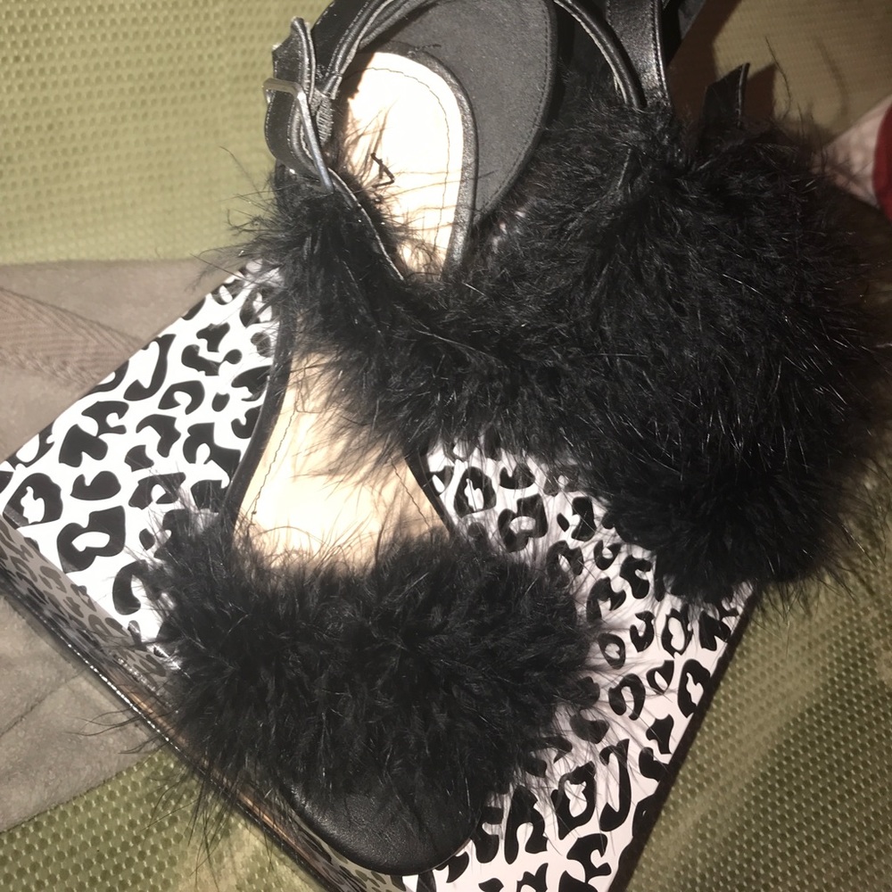 Fur heels ‼️