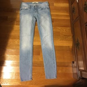 👖Juniors size 1 Skinny Hollister Jeans. 👖