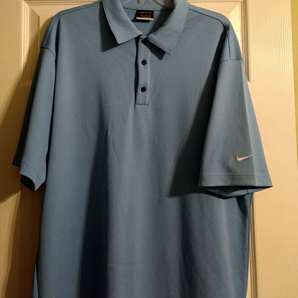 Nike Fit Dry waffle material golf shirt