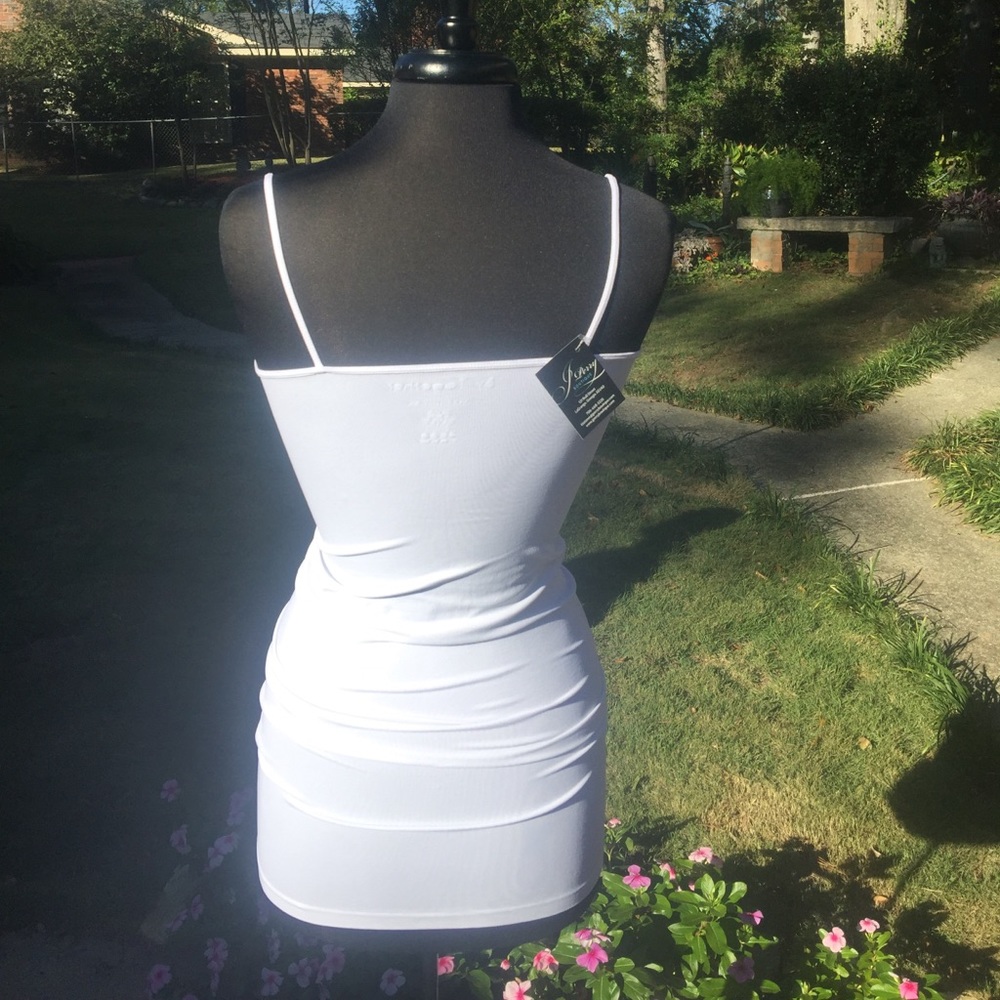 LONG CAMI/TUNIC/SHAPEWEAR. One size - Picture 2 of 2