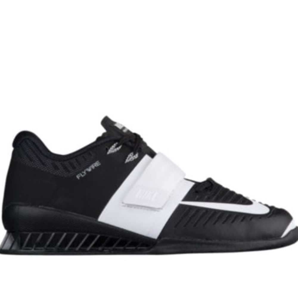 Nike Women’s Romaleos 3. black with white strap