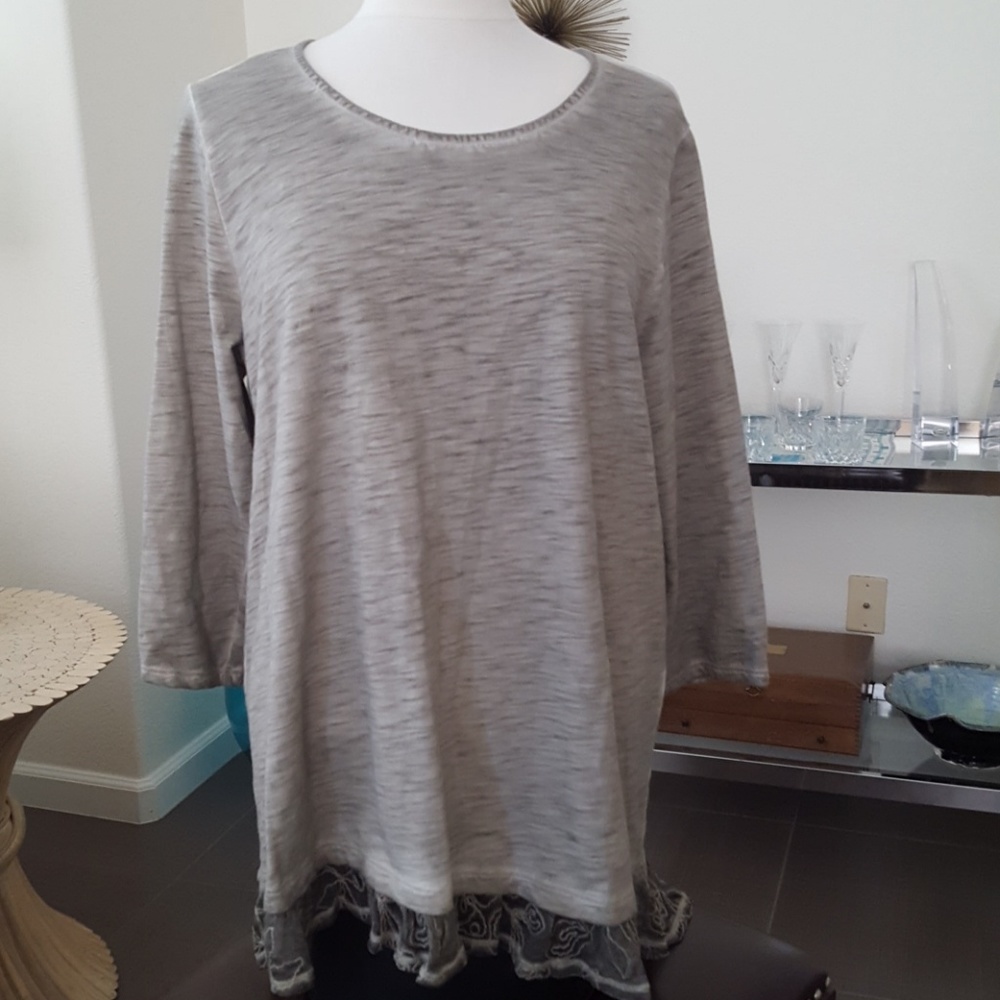 Zenergy by Chicos Distressed Look Tunic
