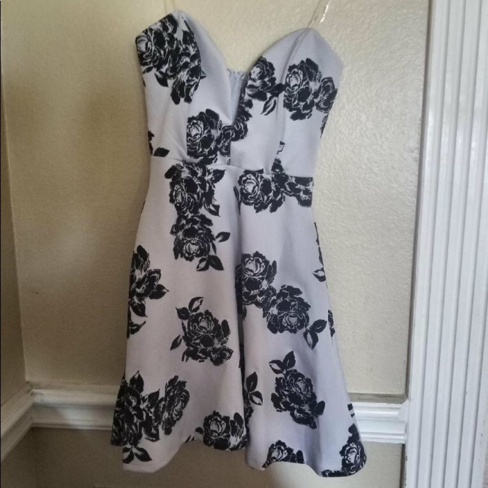 Trixxi dress