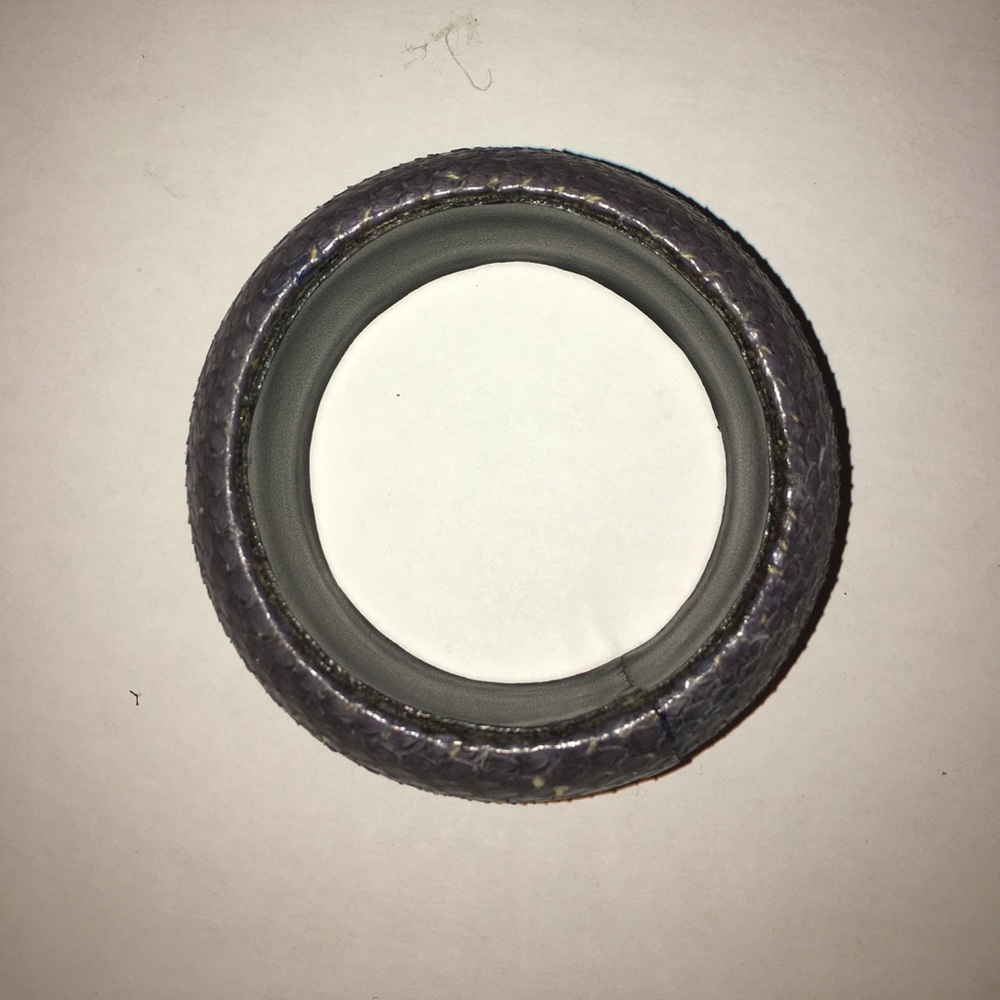 CUFF BRACELET - Picture 2 of 3