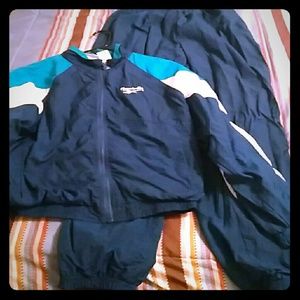 Wind breaker suit