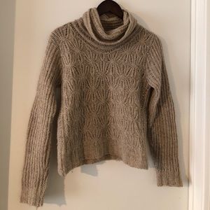 Free people sweater size small