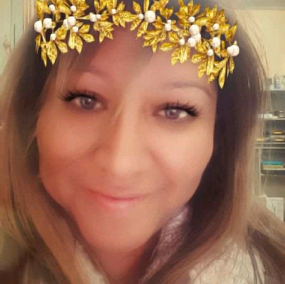 Meet your Posher, Yolanda