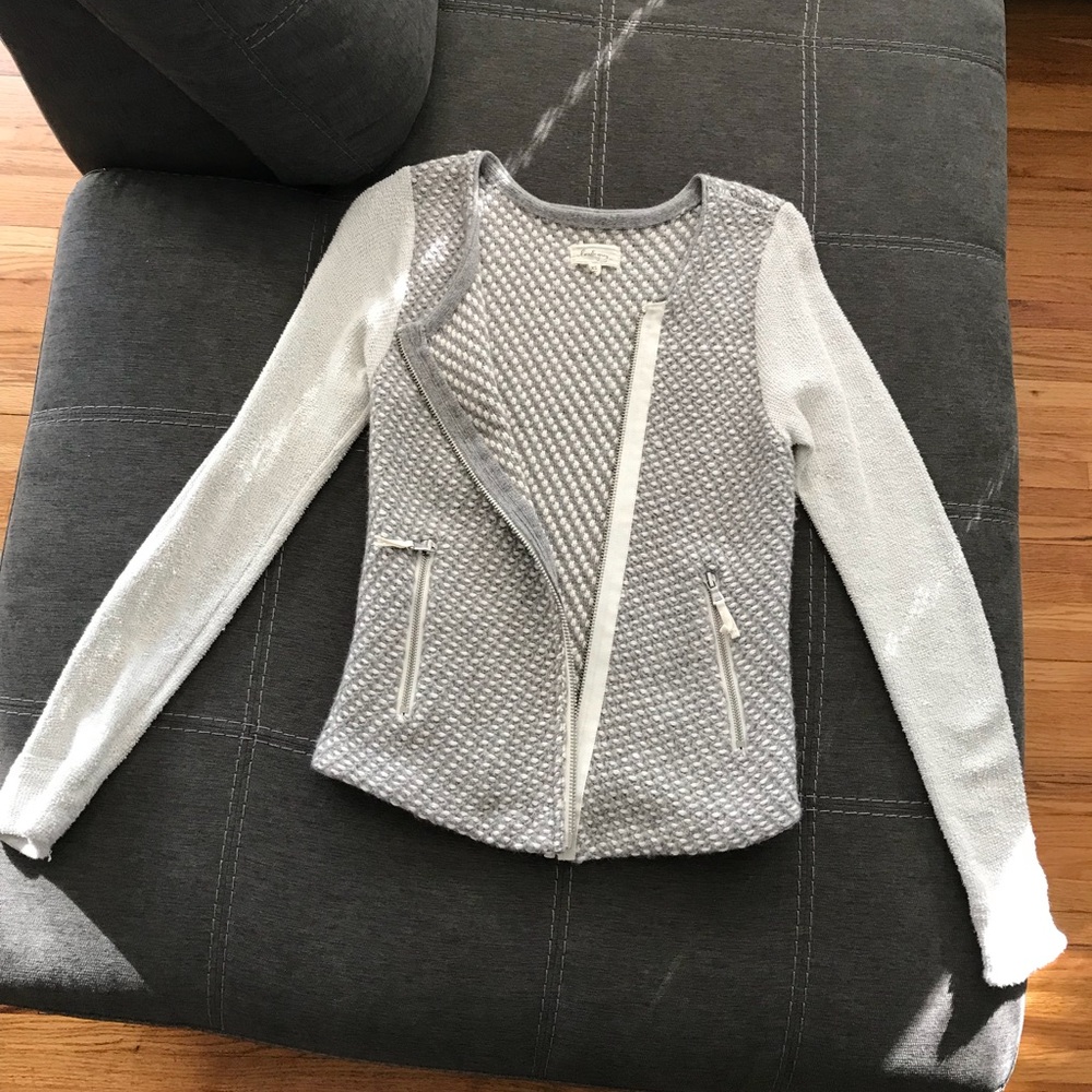 Lou & Grey Zip front sweater jacket