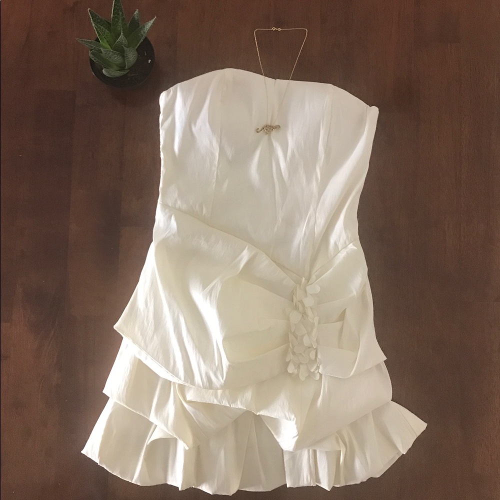Strapless Off White Mini Cocktail Dress