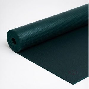 Manduka ProLite mat in Thrive