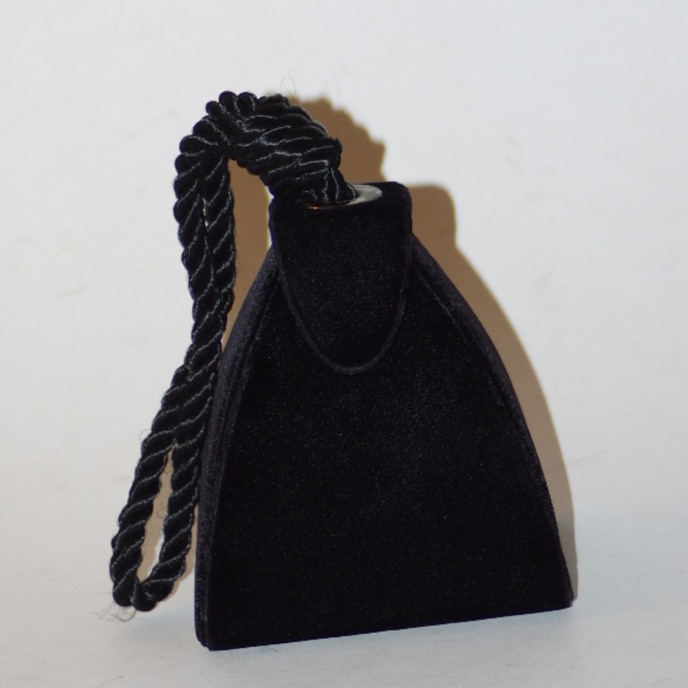 Jessica McClintock Black Velvet Velour Wristlet