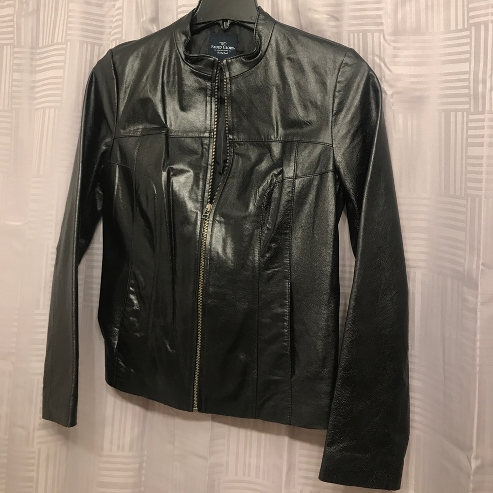 VINTAGE BLACK LEATHER JACKET