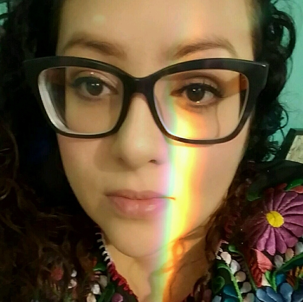 Meet your Posher, Carolina