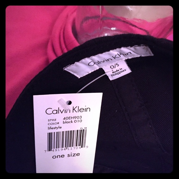 RESTOCKED! ONLY 1 LEFT! Calvin Klein Cap - Picture 8 of 8