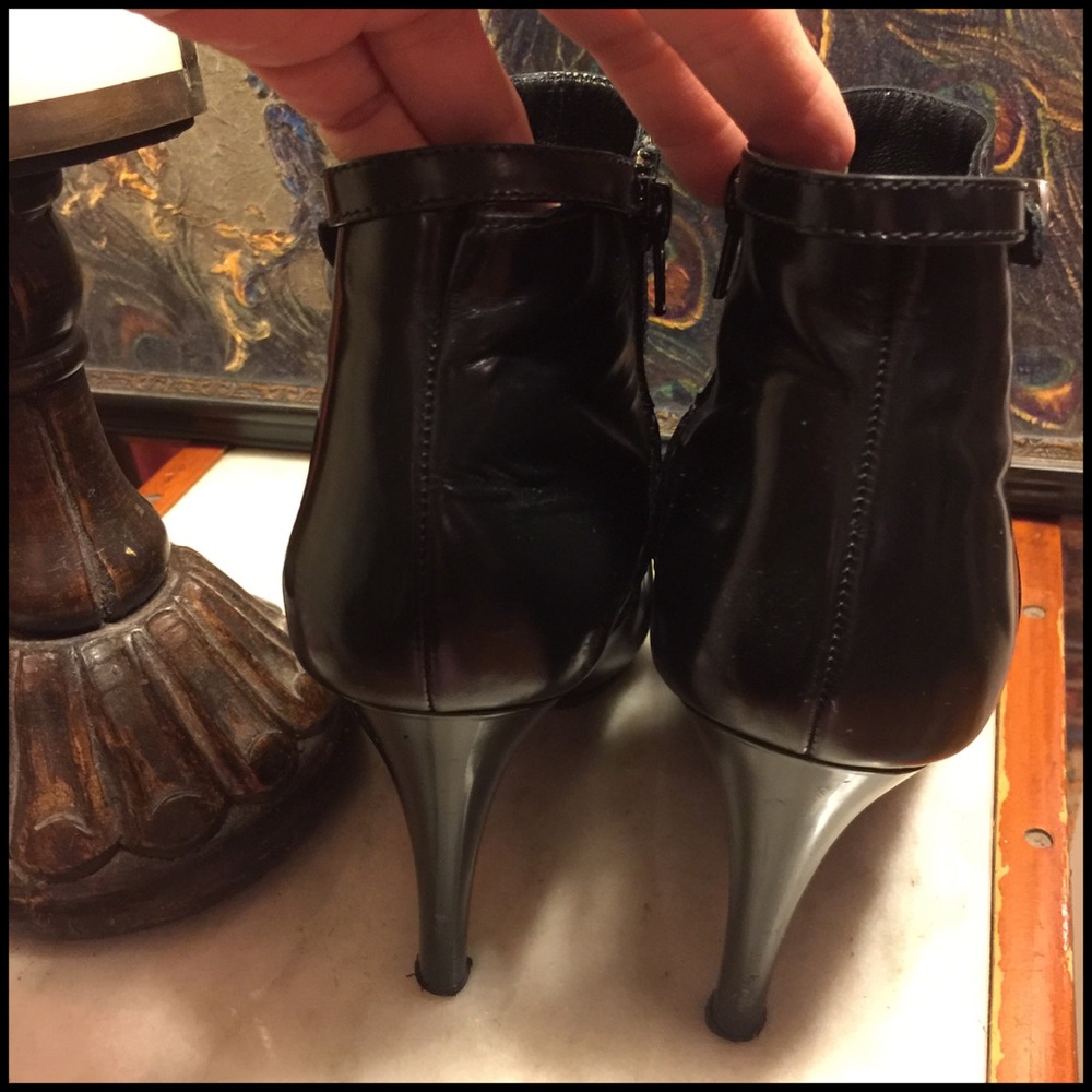 SALE🌷SZ 10-CHLOÉ BLACK LEATHER 4" ANKLE BOOTS - Picture 5 of 8
