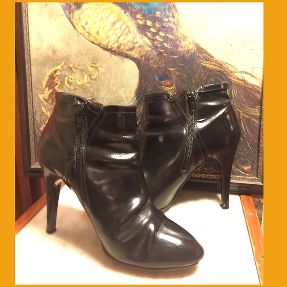 SALE🌷SZ 10-CHLOÉ BLACK LEATHER 4" ANKLE BOOTS - Picture 2 of 8