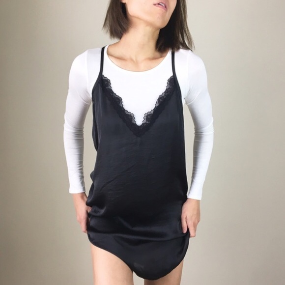 ON SALE.Two piece satin ale slip with with top - Picture 3 of 3