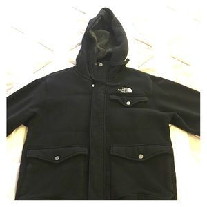Gently worn perfect coats north face.