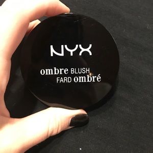 NYX ombré blush