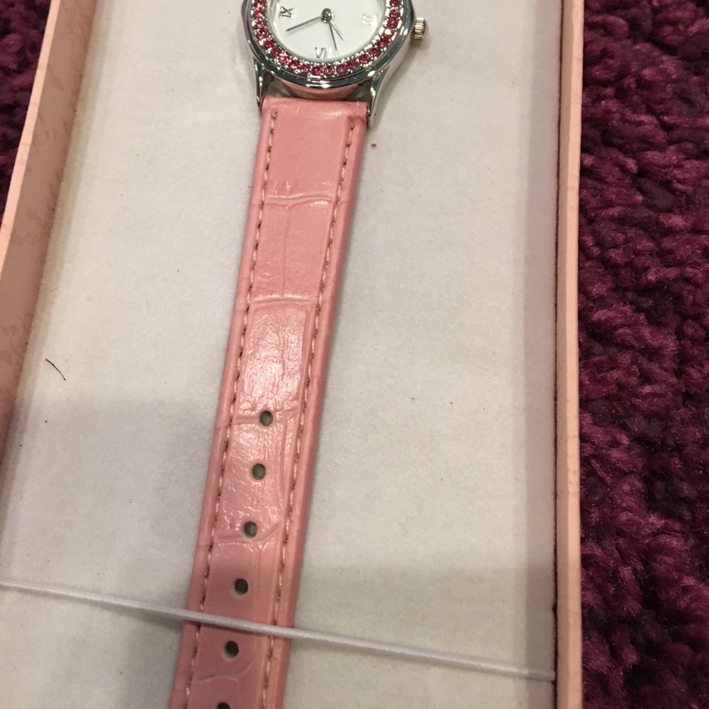 Pink watch - Picture 3 of 4