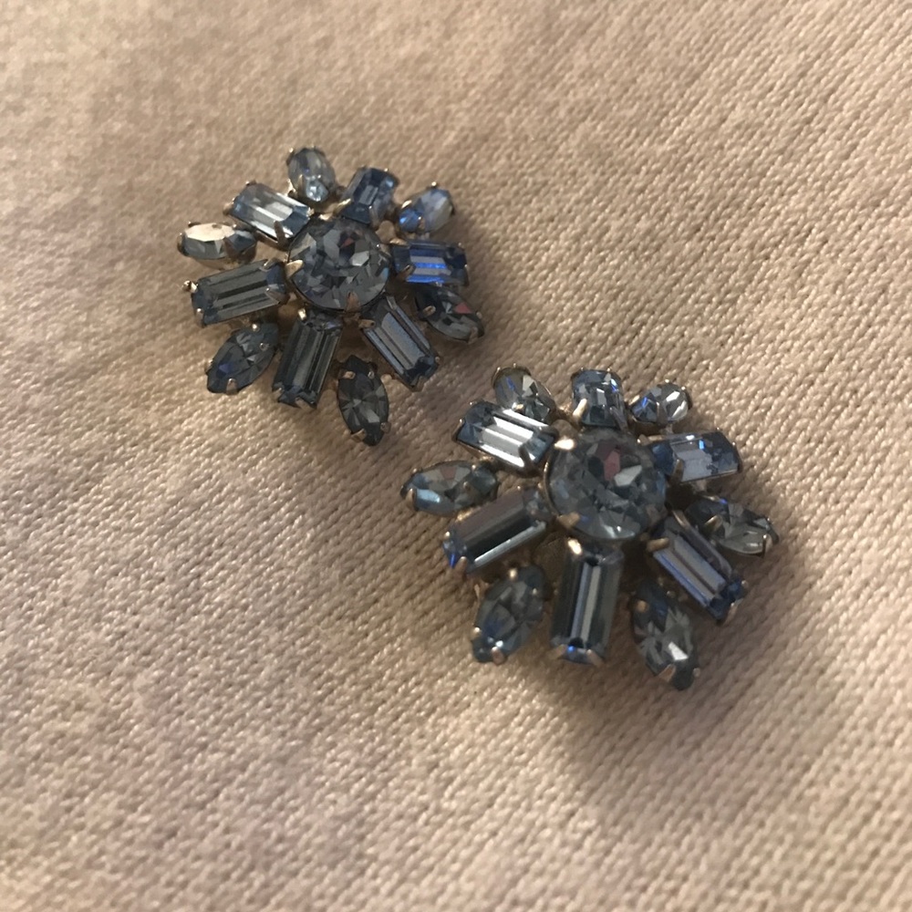 Vintage! Clasp earrings