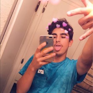 Meet your Posher, Elijah