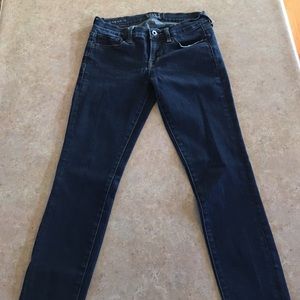 Size 4/27 Charlie Skinny jeans