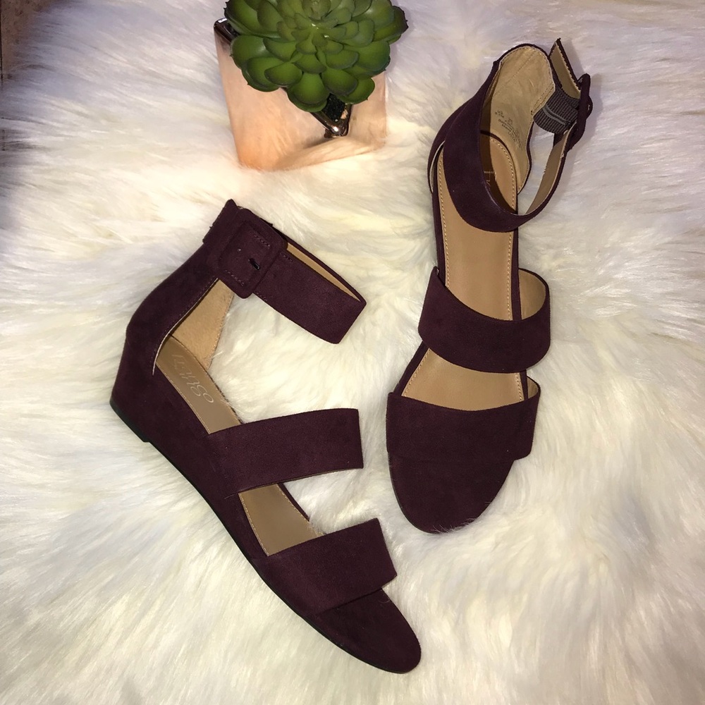 NWOT [Franco Sarto] Plum Strappy Sandals