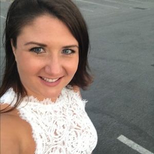 Meet your Posher, Jacqueline