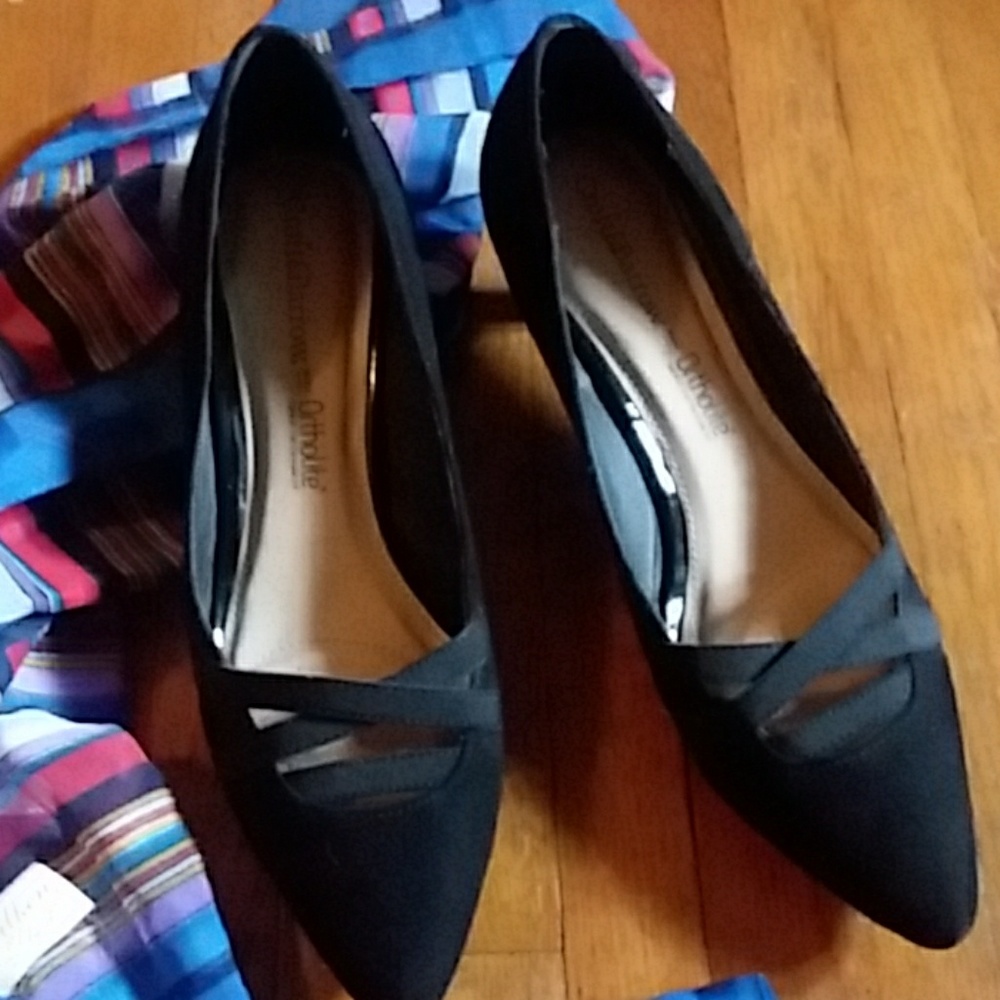 Black suede heels