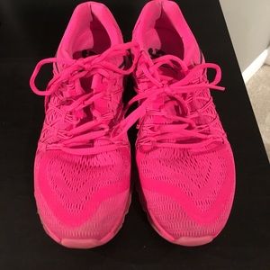 Hot Pink Nike Neutral Air