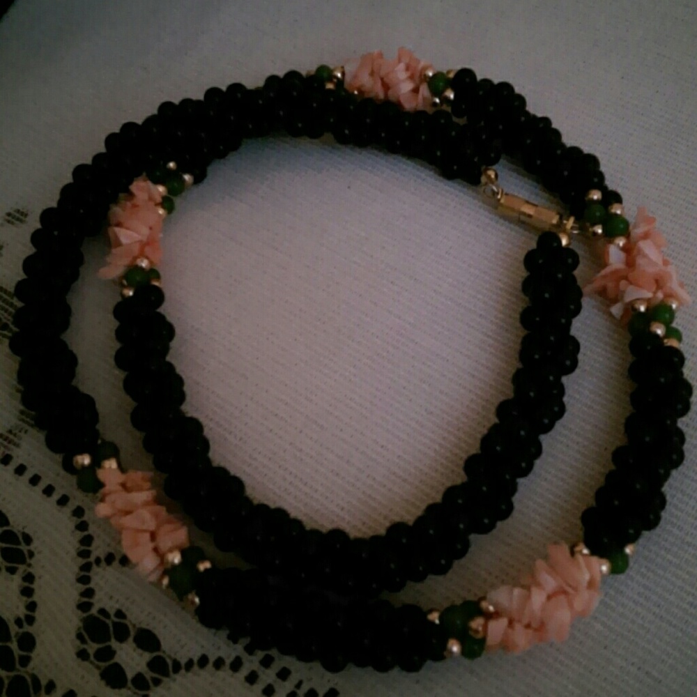 Vintage shell/ bead necklace