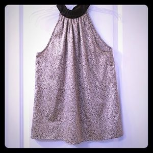 Sleeveless satin shirt