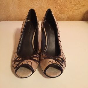 Nine West Linen Peep Toe