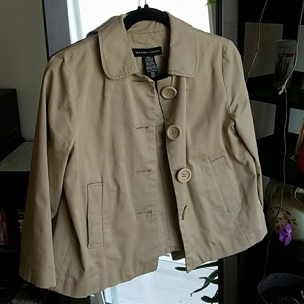 Tan 3/4 Sleeve Swing Jacket