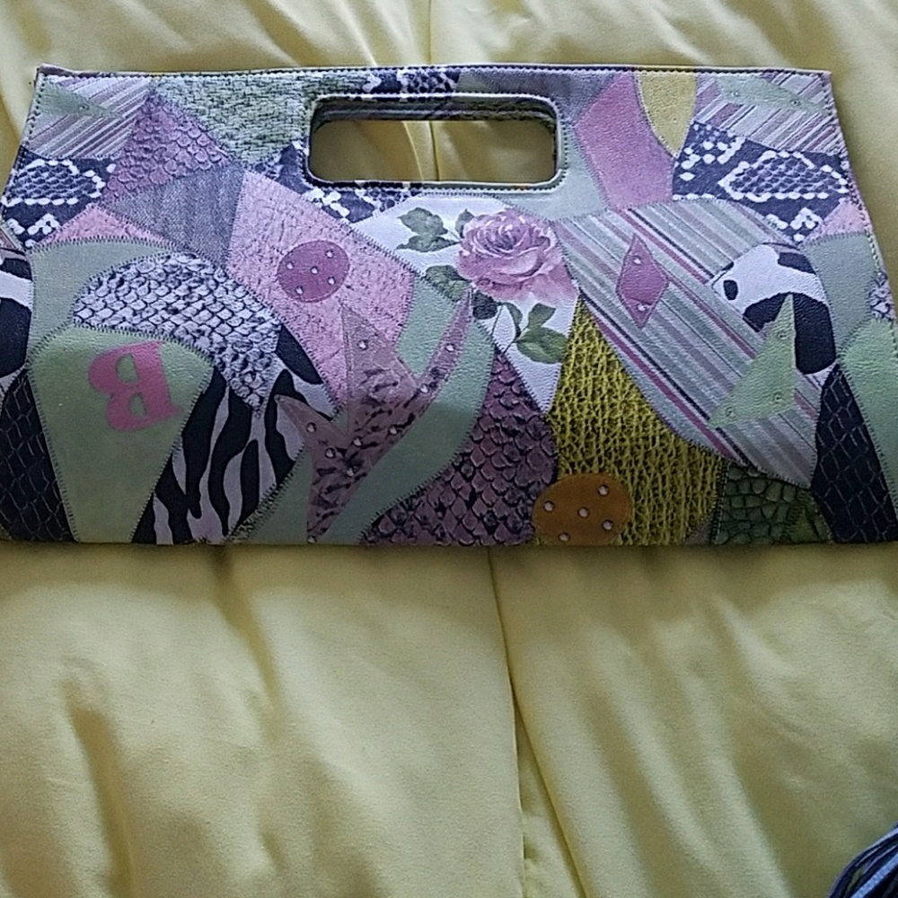stylish clutch