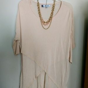 Jennifer Lopez light sweater