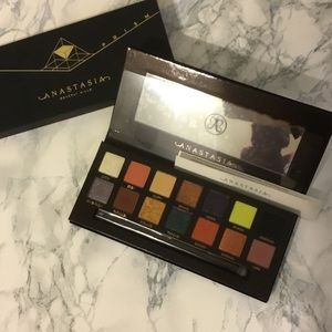 Anastasia Beverly Hills 🔺Prism Eyeshadow Palette