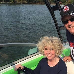 Meet your Posher, Sharon