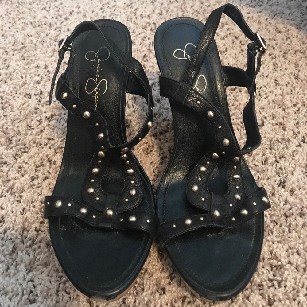 Black and cork wedges