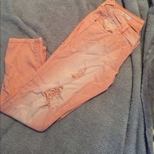 Distressed skinny jeans