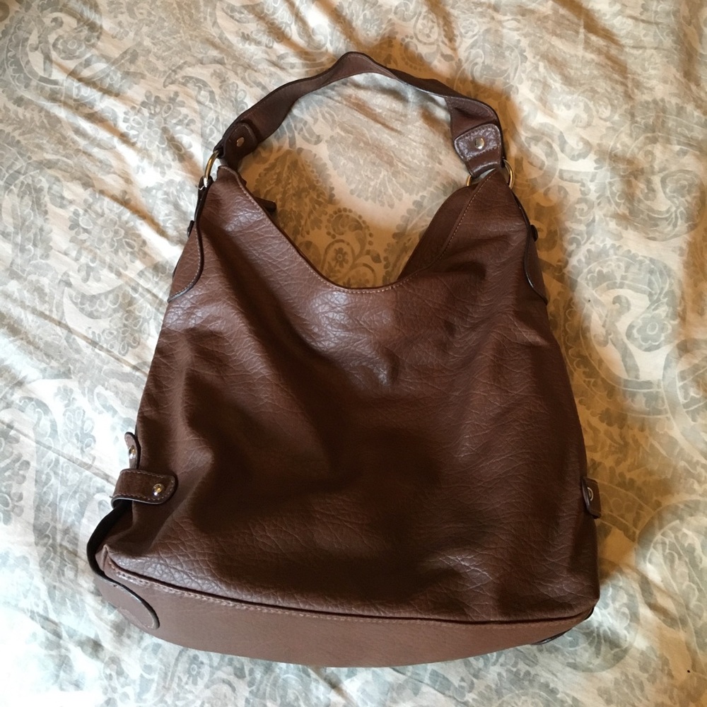 Brown shoulder bag
