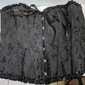 Black brocade sweetheart corset
